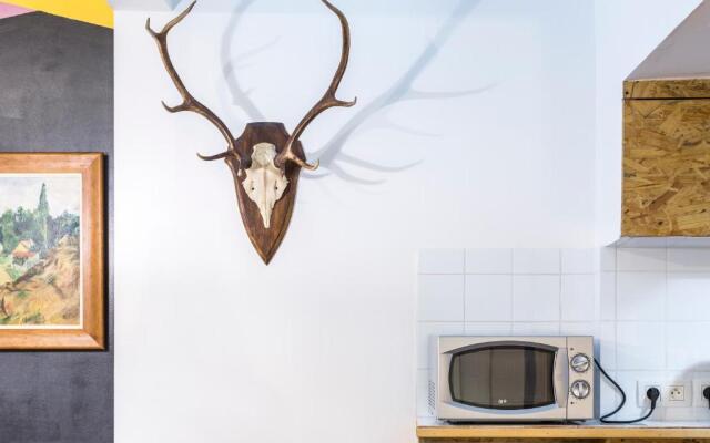 Unusual and charming 25m² near LE MARAIS