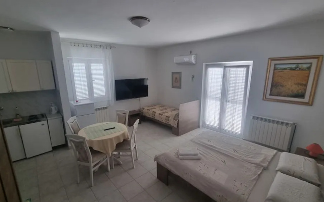Villa Klisovic