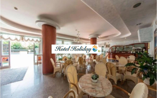 Hotel Holiday