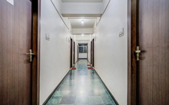 Sekhar's Rest House By OYO Rooms