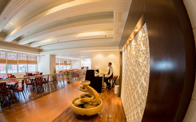 Rolla Suites Hotel