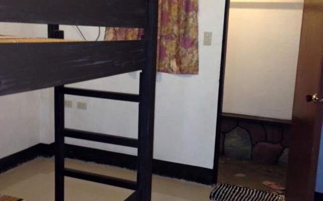 Ysraela Lodging House - Burgos - Hostel