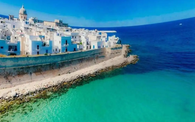 Monopoli Beach House 200 m From the sea