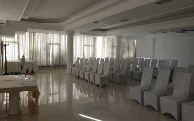 Misk Resort Hotel