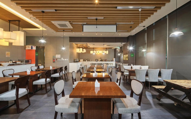 Jeju Central City Hotel