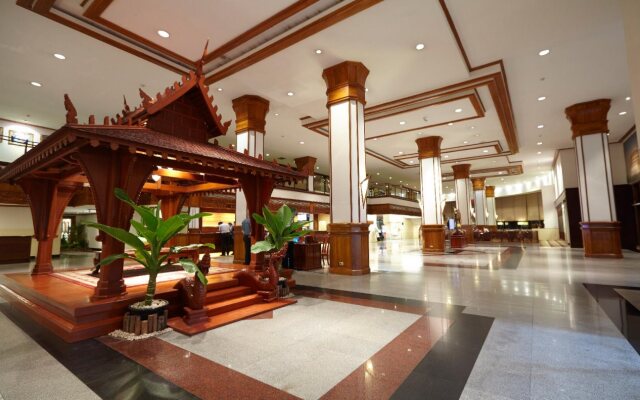 Lao Plaza Hotel