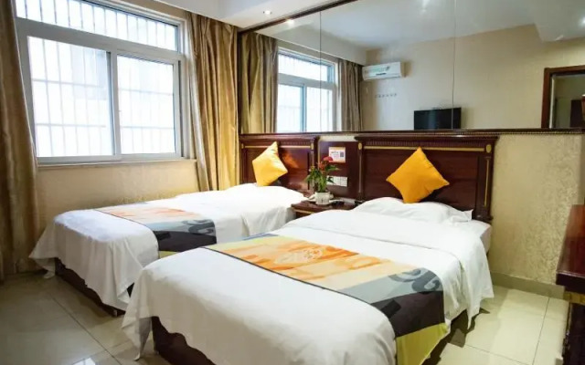 Shell Hefei Chaohu Railway Station Wanda Plaza Hotel