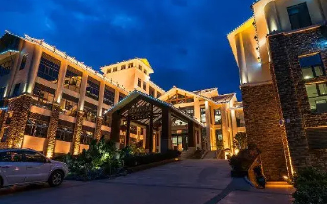 Suman Century Hotel