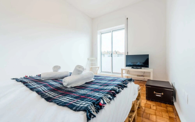 Guestready - Over the Rooftop - Balcony