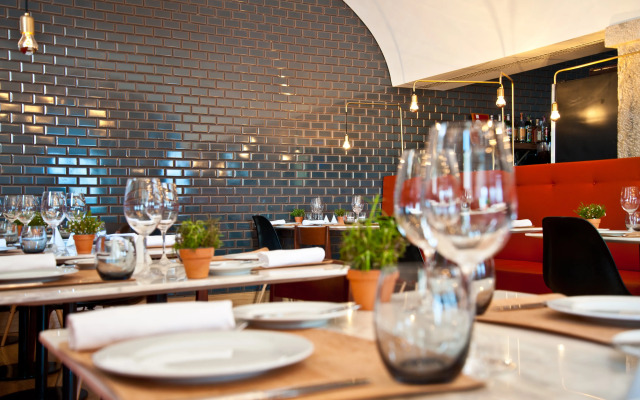 Lisboa Carmo Hotel