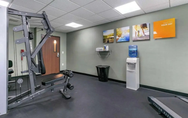 Comfort Inn & Suites Marion I-57