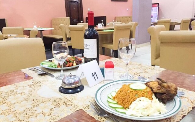 Randekhi Royal Hotel
