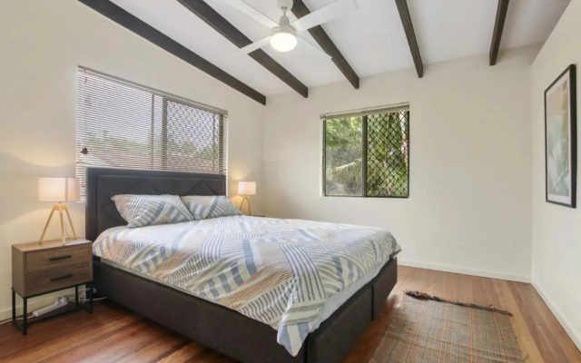 William St 1 70 Moffat Beach