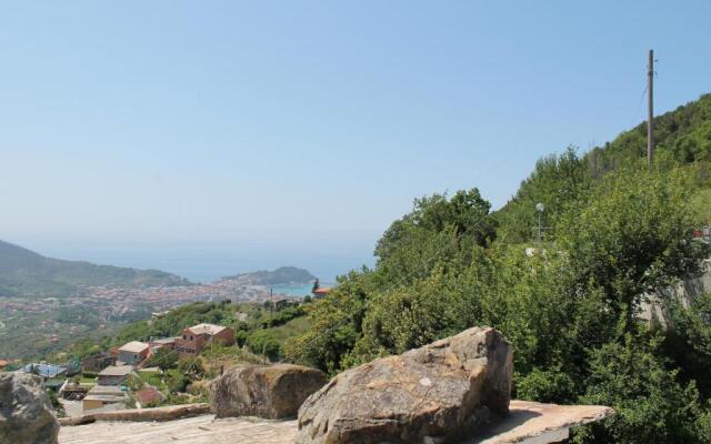 Le 2 Baie di Sestri Levante