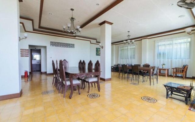 MC Mountain Home Apartelle