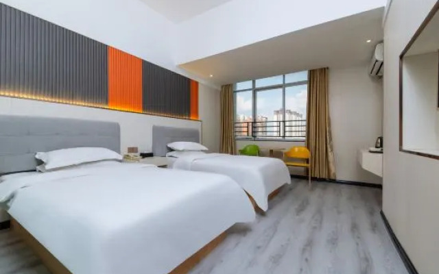 Senlian City Express Hotel (Qingyuan Gulongxia City Beiqi Station Store)