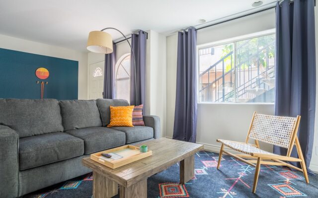 WanderJaunt | Emerald St Townhomes