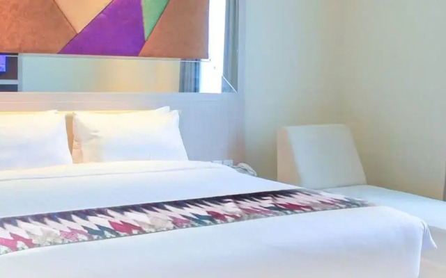 W Three Premier Hotel Lagaligo