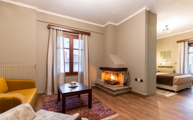 Ef Zin Studios & Suites