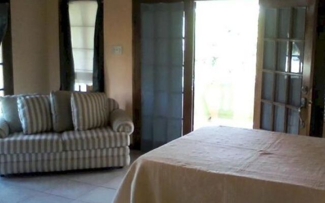 Dolphin Bay Yoga Guest House