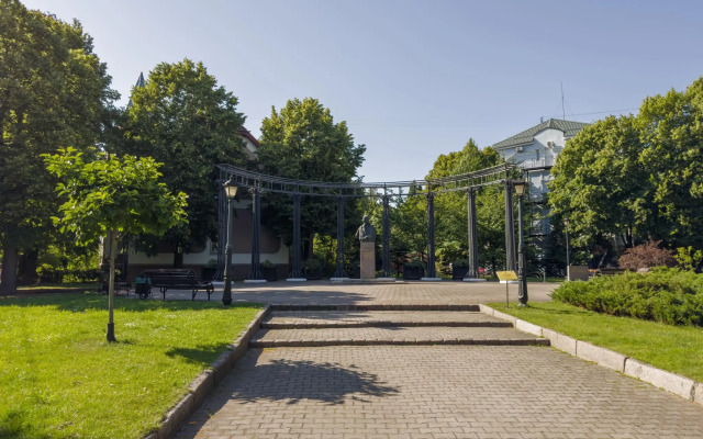 LovelyHome 39 (Lovelyhome 39) on Tchaikovsky Street 58