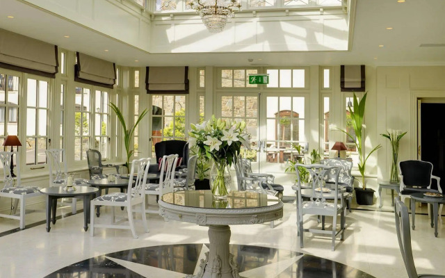 Killarney Heights Hotel
