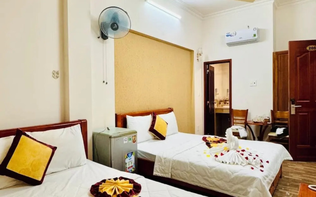 Duc Phuc Hotel