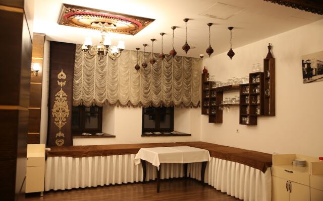 Cheltikov Hotel
