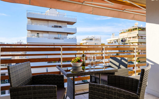 Faliro lux apartment by the sea vipgreece