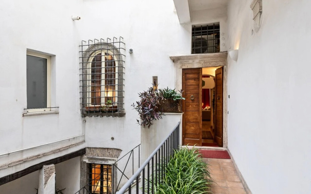 Rome As You Feel - Loft Vicolo Grotte