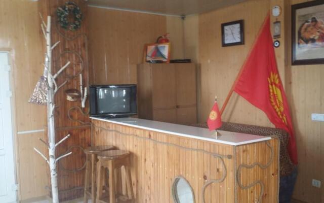 Asfandiar Hotel