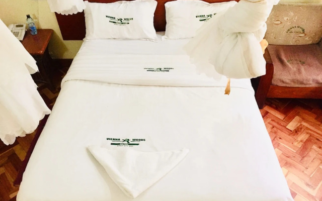 Vienna Woods Holiday Inn Limited