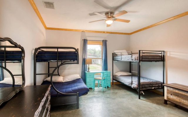 River Oaks Lookout - Unit B