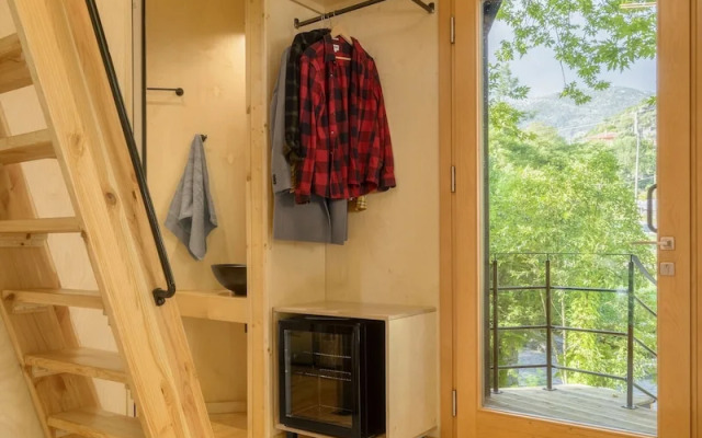 Aoos river Treehouse