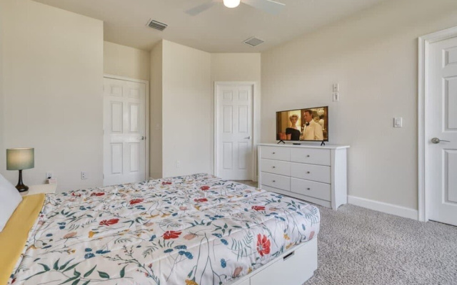 3BR Home w/ Private Pool Near Disney
