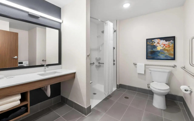 Everhome Suites San Bernardino - Loma Linda