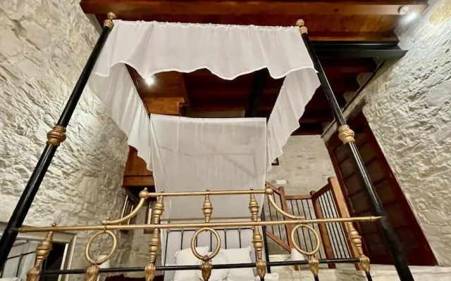 Juliet Suite Studio in Dhoros