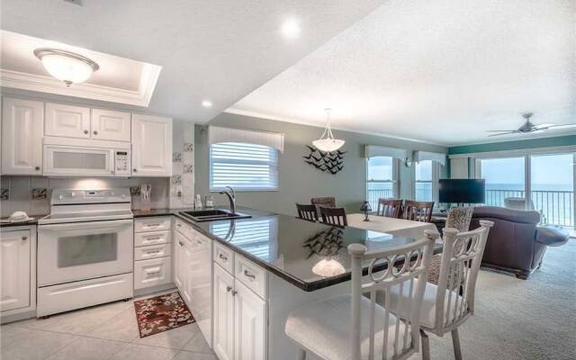 Pointe Condo 201 - Two Bedroom Condo