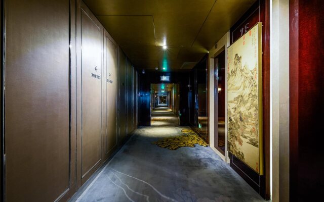 Palace Garden Hotel and Resorts