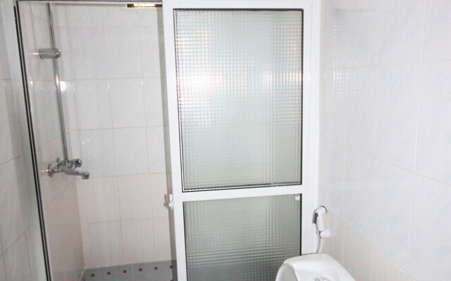Airport Guesthouse