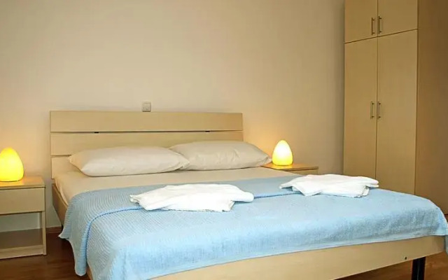 Apartments Cavar