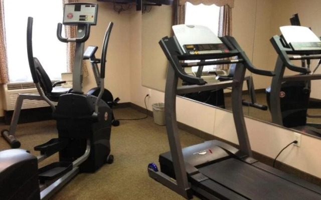 American Inn & Suites - High Point NC