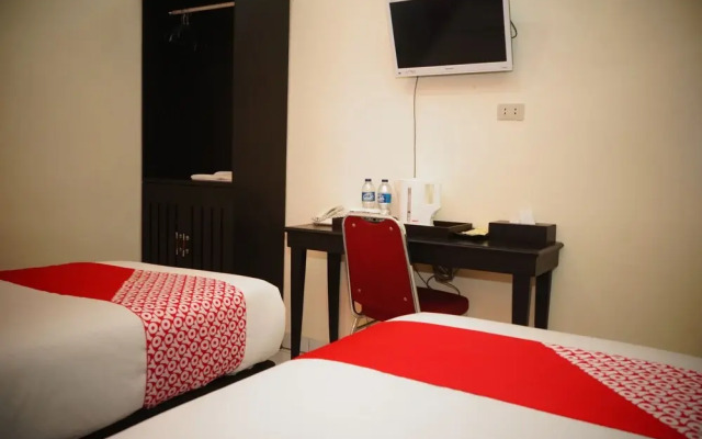 OYO 843 Pasadena Hotel