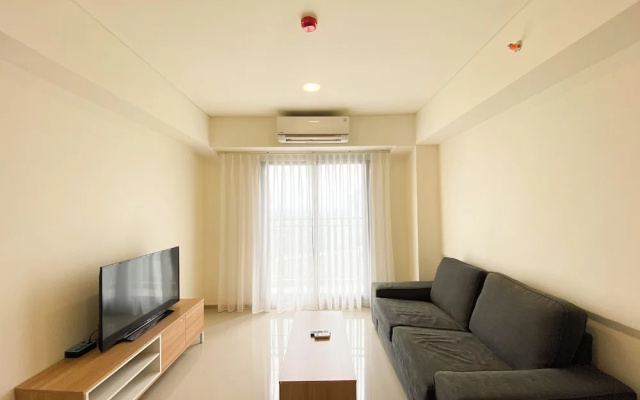 Modern And Homey 2Br At Meikarta Apartment