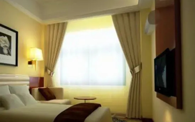 Holiday Inn Lingyun Jinyuan