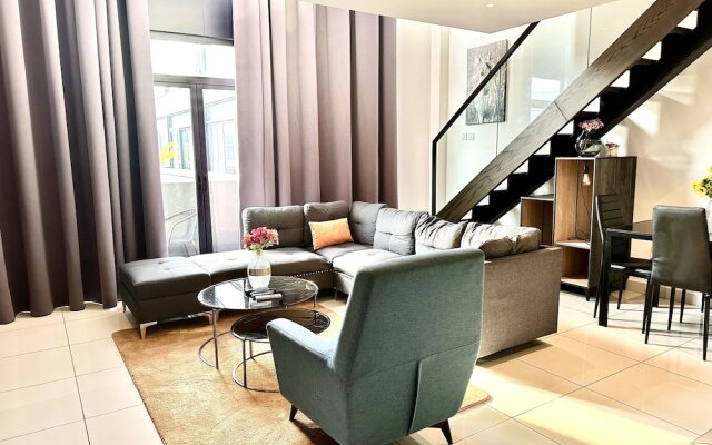 Embassy Gardens Apartment