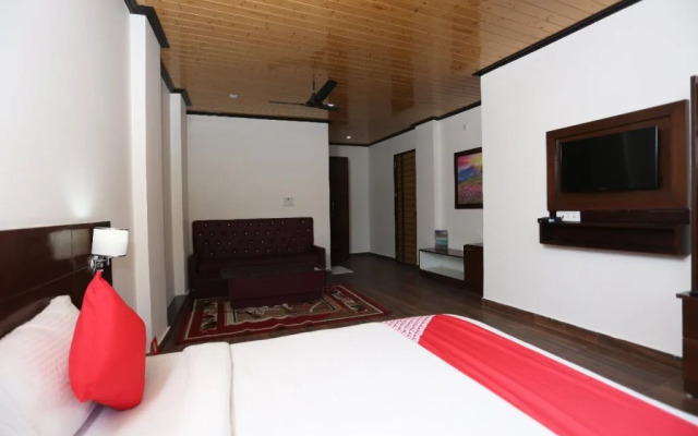 OYO 14686 Seven Heavens