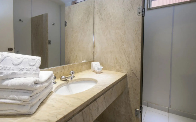 Rede Andrade Hotel Canadá