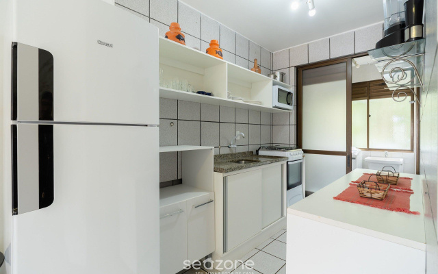 Apto a 300m da encantadora Praia Brava CCU203