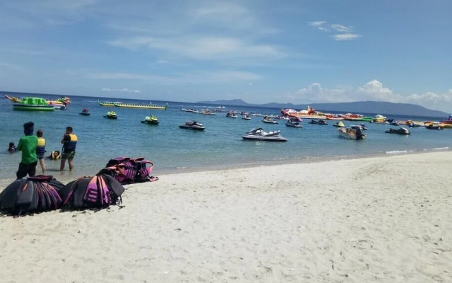 White Beach Guest House